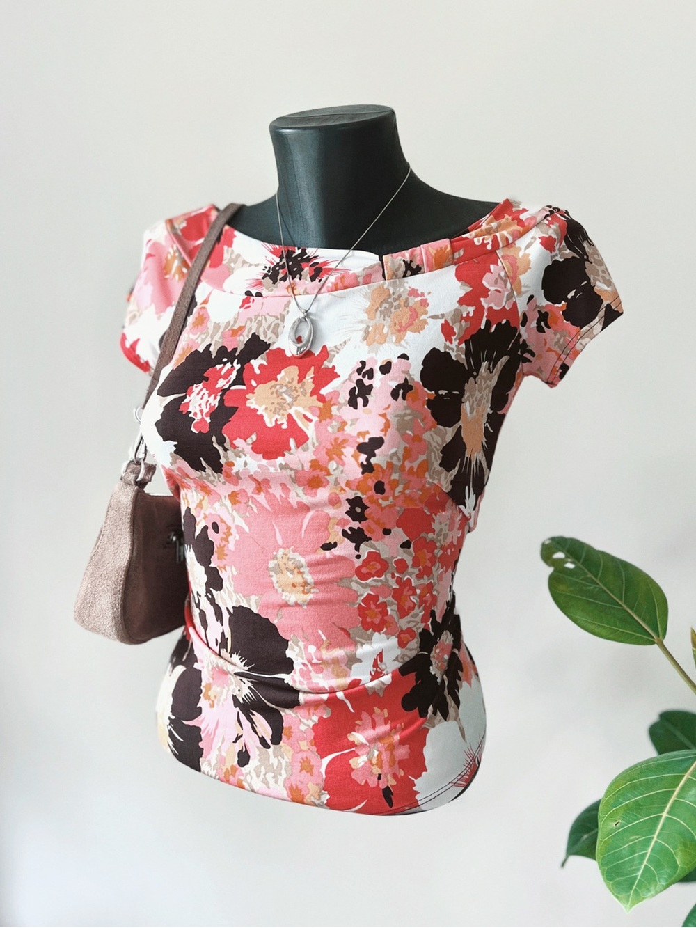2001 Vintage Suzy Shier | Floral Y2K Tee